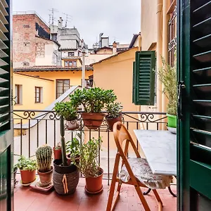 https://a-due-passi-dal-duomo-di-firenze.it-tuscanyhotel.com