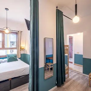 Mytinyhome Festina Lente Róma