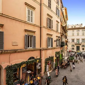 Exquisite By Piazza Navona Apartment